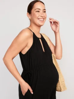 Old Navy Maternity Cropped Halter Wide-Leg Jumpsuit 9 Old Navy Maternity Cropped Halter Wide-Leg Jumpsuit -LuxeWear Sales Store https3A2F2Foldnavy.gapcanada.ca2Fwebcontent2F00532F0272F5192Fcn53027519.jpg 640x