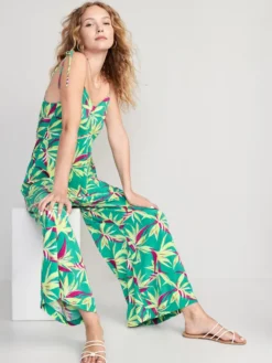 Old Navy Loose Cropped Tie-Shoulder V-Neck Cami Jumpsuit For Women 25 Old Navy Loose Cropped Tie-Shoulder V-Neck Cami Jumpsuit For Women -LuxeWear Sales Store https3A2F2Foldnavy.gapcanada.ca2Fwebcontent2F00532F2542F6572Fcn53254657.jpg 640x