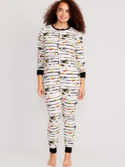 Old Navy Matching Halloween One-Piece Pajamas For Women -LuxeWear Sales Store https3A2F2Foldnavy.gapcanada.ca2Fwebcontent2F00532F5222F9752Fcn53522975.jpg 640x