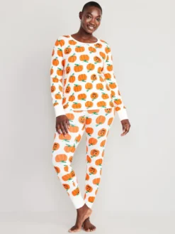 Old Navy Matching Halloween Print Pajama Set For Women -LuxeWear Sales Store https3A2F2Foldnavy.gapcanada.ca2Fwebcontent2F00532F7022F9302Fcn53702930.jpg 640x