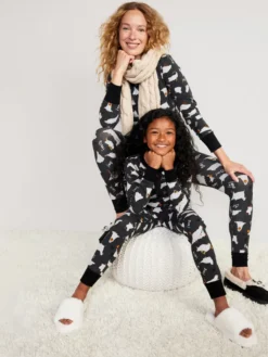 Old Navy Matching Halloween Print Pajama Set For Women -LuxeWear Sales Store https3A2F2Foldnavy.gapcanada.ca2Fwebcontent2F00532F8952F7692Fcn53895769.jpg 640x