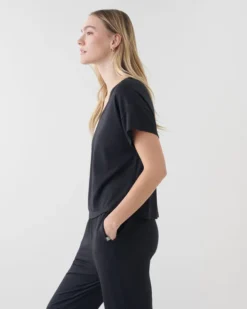 Restore Scoop Neck Top -LuxeWear Sales Store https3A2F2Fwww.roots .com2Fdw2Fimage2Fv22FBGGS PRD2Fon2Fdemandware.static2F 2FSites roots master catalog2Fdefault2Fdw06cea9c52Fimages2F38180051 001 c.jpg3Fsw3D120026sh3D120026sm3Dfit 640x