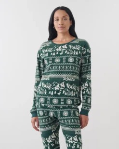 Womens Winter Wonderland Pajama Top -LuxeWear Sales Store https3A2F2Fwww.roots .com2Fdw2Fimage2Fv22FBGGS PRD2Fon2Fdemandware.static2F 2FSites roots master catalog2Fdefault2Fdw0fa734742Fimages2F38180060 232 a.jpg3Fsw3D120026sh3D120026sm3Dfit 640x