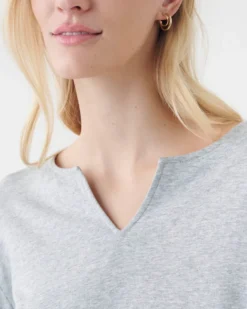 Restore Top 23 Restore Top -LuxeWear Sales Store https3A2F2Fwww.roots .com2Fdw2Fimage2Fv22FBGGS PRD2Fon2Fdemandware.static2F 2FSites roots master catalog2Fdefault2Fdw1eb6eacd2Fimages2F38180052 004 d.jpg3Fsw3D120026sh3D120026sm3Dfit 640x