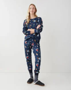Womens Winter Wonderland Pajama Top -LuxeWear Sales Store https3A2F2Fwww.roots .com2Fdw2Fimage2Fv22FBGGS PRD2Fon2Fdemandware.static2F 2FSites roots master catalog2Fdefault2Fdwd66de7182Fimages2F38180060 C45 b.jpg3Fsw3D120026sh3D120026sm3Dfit 640x